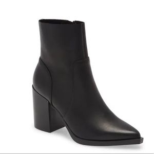 Steve Madden - Black Ankle Boots